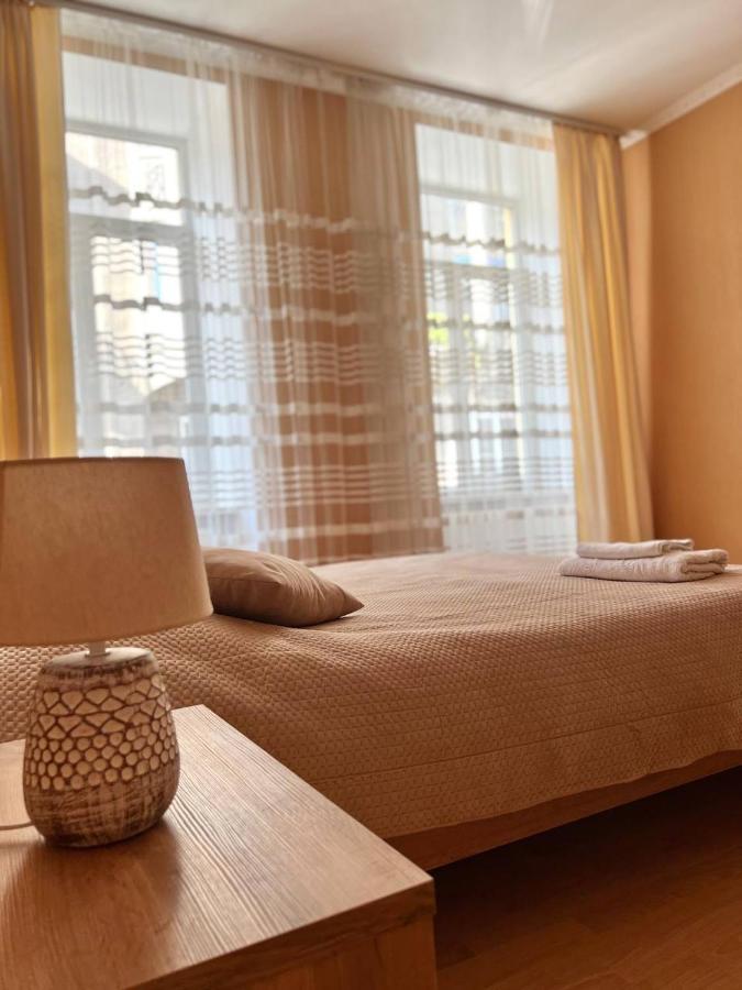 Apartment On Hnatiuka With Parking 리비프 외부 사진